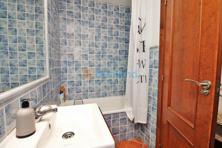 Resale - Apartment - Punta Prima - 