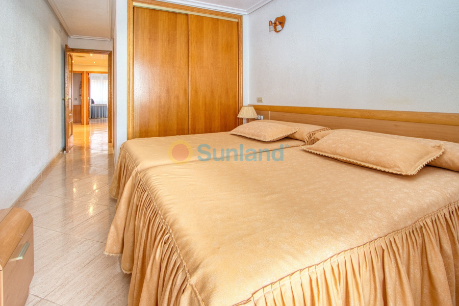 Resale - Apartment - Torrevieja - Playa del Cura