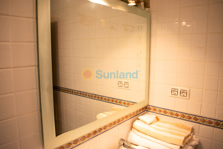 Använda fastigheter - Villa - Orihuela Costa - MUY CERCA DE LA PLAYA