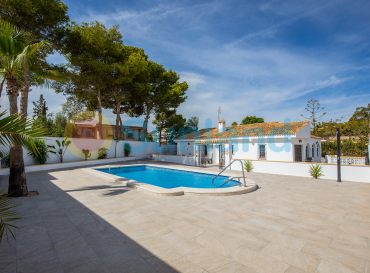 Villa - Resale - Torrevieja - Los Balcones