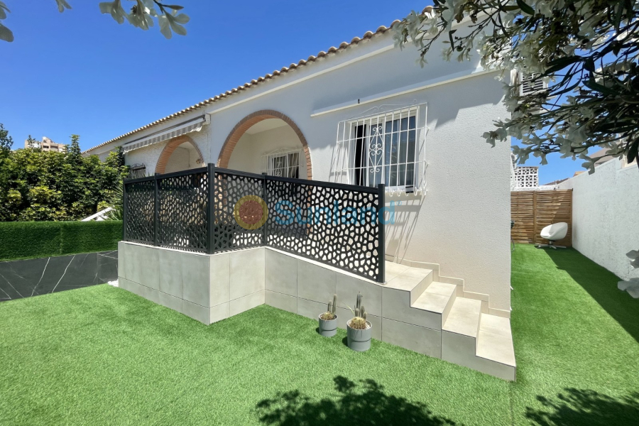 Вторичка - Bилла - Torrevieja - Nueva Torrevieja - Aguas Nuevas