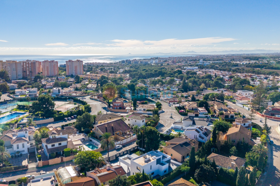 Вторичка - Bилла - Campoamor