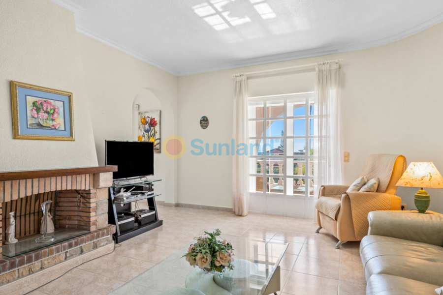 Resale - Villa - Ciudad Quesada