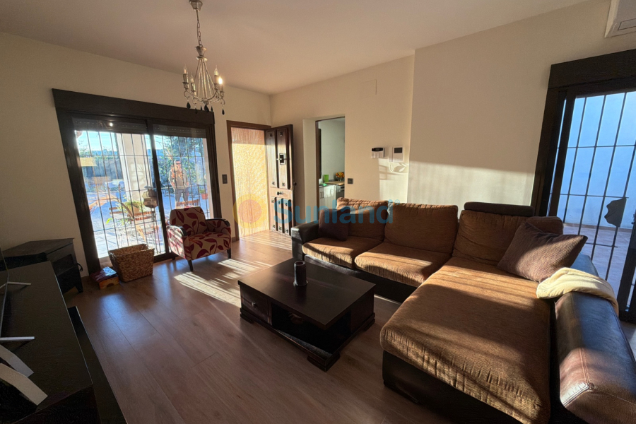 Resale - Villa - Dolores - 