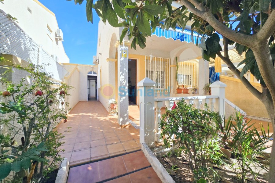 Resale - Apartment - Los Alcázares - 