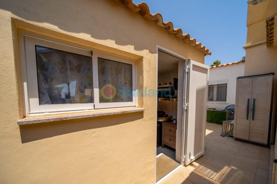 Brukte eiendommer - Villa - Orihuela Costa - La Florida