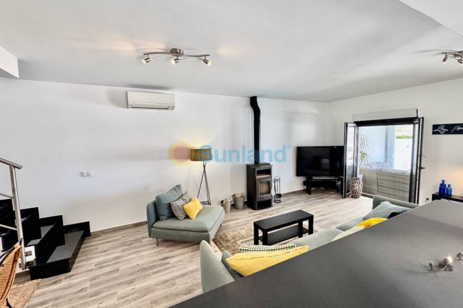 Resale - Villa - Punta Prima - 