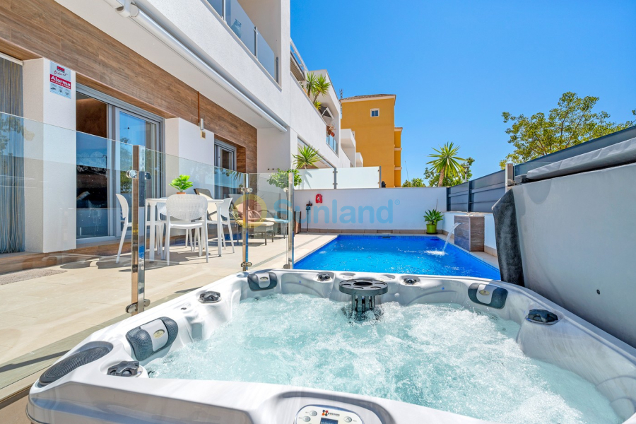 Resale - Townhouse - Formentera del Segura - 