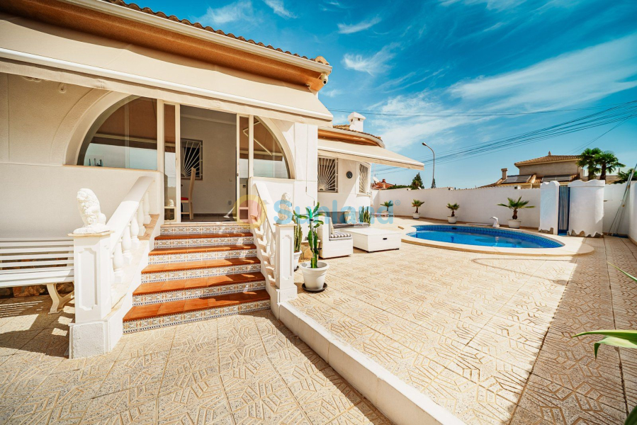 Resale - Villa - Ciudad Quesada