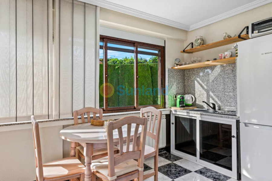 Använda fastigheter - Villa - Algorfa - Castillo de montemar