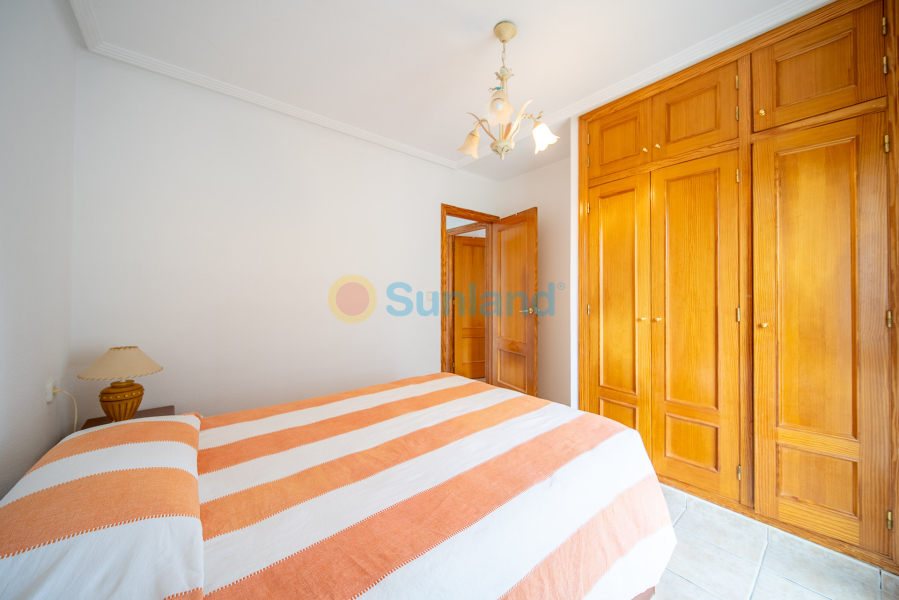 Segunda mano - Casa de Pueblo - Torrevieja - Torreblanca