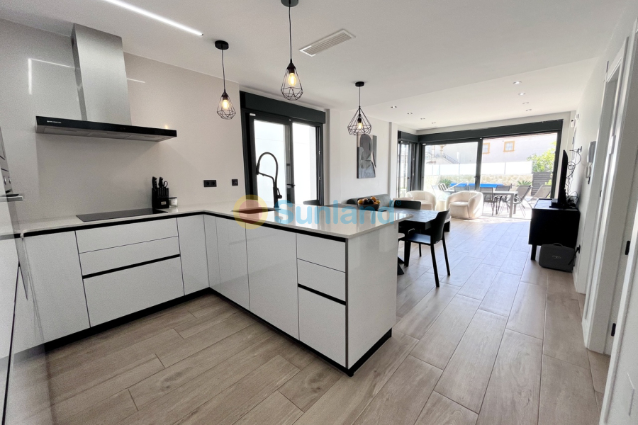 Resale - V - Playa Flamenca