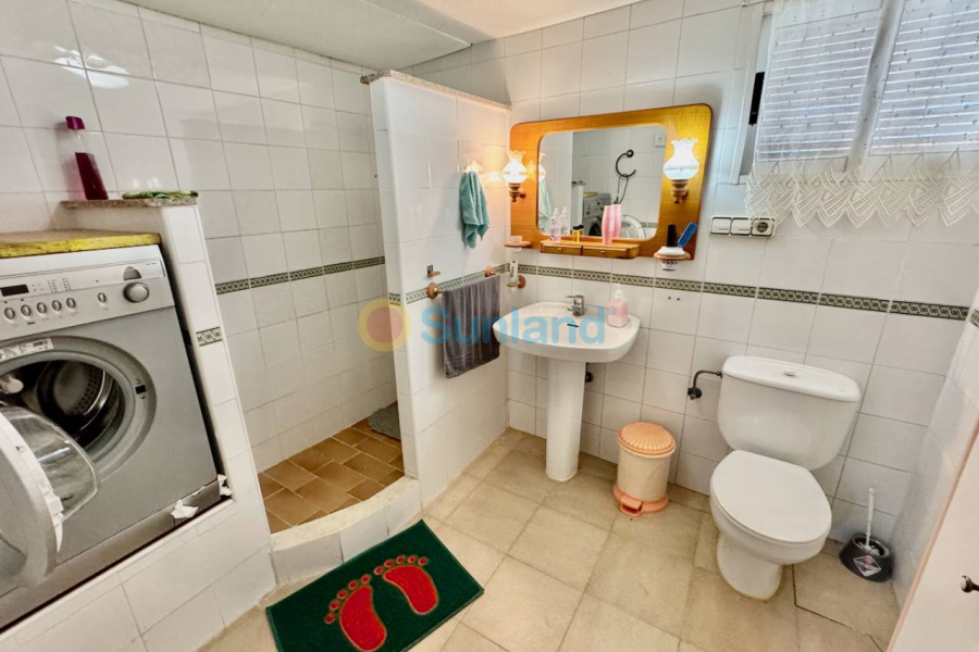 Resale - Villa - Guardamar del Segura