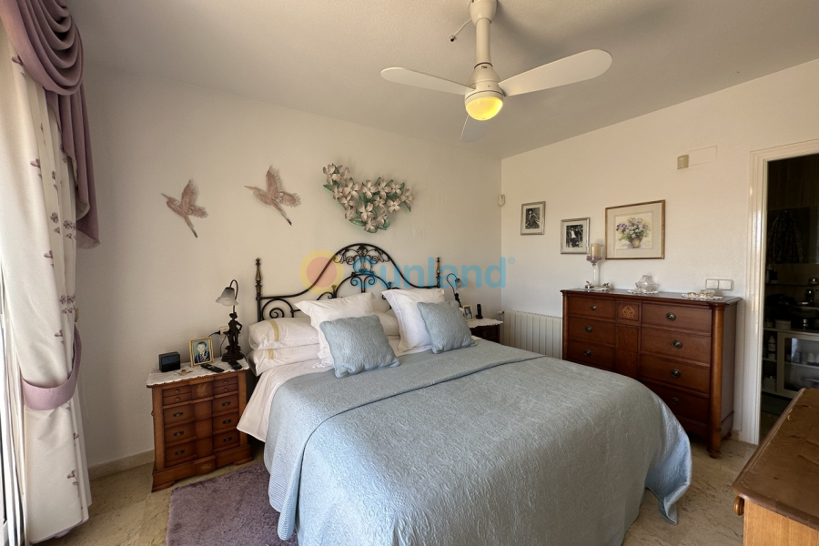 Resale - V - Las Ramblas