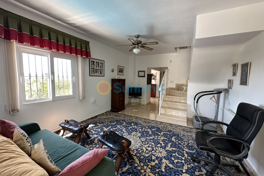 Resale - V - Las Ramblas