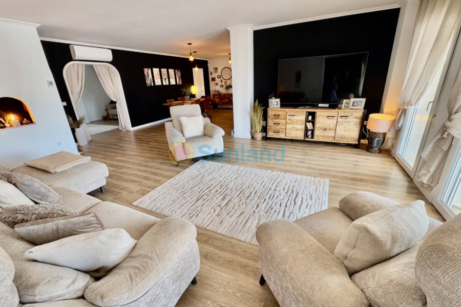 Resale - Villa - Rojales