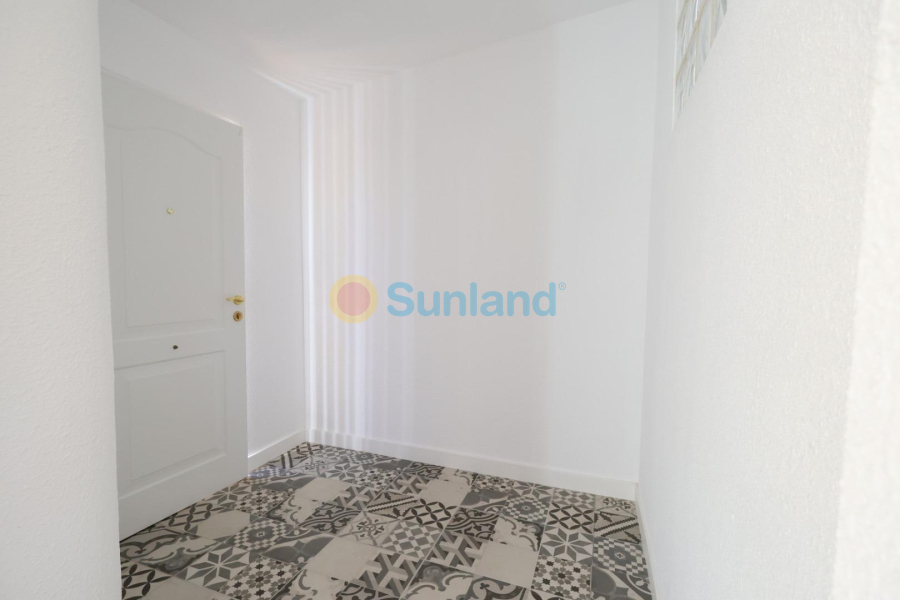 Resale - Terraced house - Orihuela Costa - La Zenia