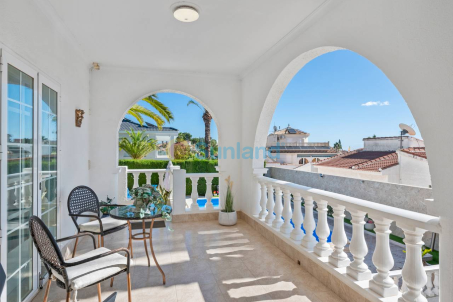 Resale - Villa - Ciudad Quesada