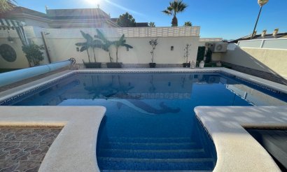 Använda fastigheter - Villa - Benijofar - Benimar