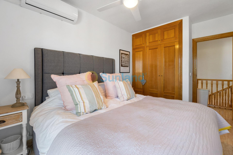 Resale - Terraced house - Orihuela Costa - Campoamor