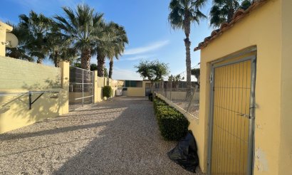 Resale - Finca / Country Property - Elche - Las Bayas