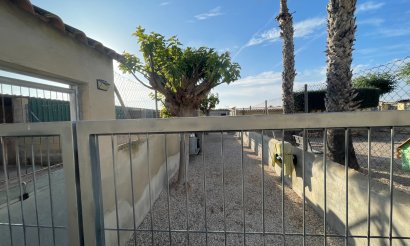 Resale - Finca / Country Property - Elche - Las Bayas