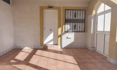 Resale - Bungalow - Orihuela Costa - Punta Prima