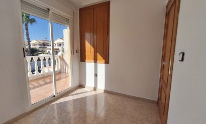 Resale - Bungalow - Orihuela Costa - Punta Prima