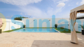 Resale - Villa - Torrevieja - San Luis