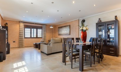 Använda fastigheter - Villa - Los Montesinos - La Herrada