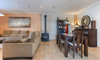 Använda fastigheter - Villa - Los Montesinos - La Herrada