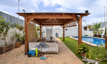 Använda fastigheter - Villa - Los Montesinos - La Herrada