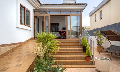 Använda fastigheter - Villa - Los Montesinos - La Herrada