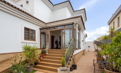 Använda fastigheter - Villa - Los Montesinos - La Herrada