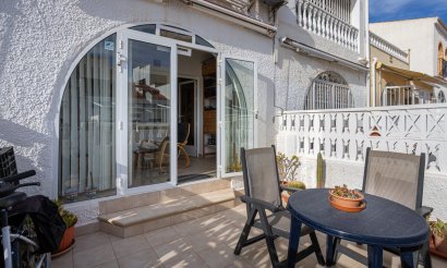 Använda fastigheter - Villa - Torrevieia - La Siesta