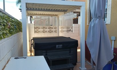 Använda fastigheter - Villa - Los Montesinos - La Herrada