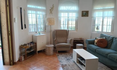 Använda fastigheter - Villa - Los Montesinos - La Herrada