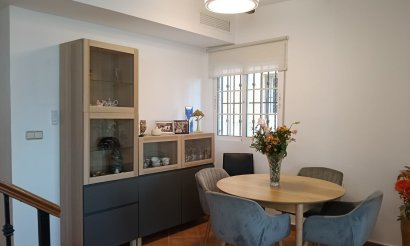 Använda fastigheter - Villa - Los Montesinos - La Herrada