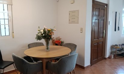 Använda fastigheter - Villa - Los Montesinos - La Herrada