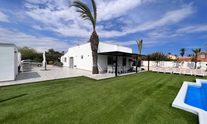 Resale - Finca / Country Property - Elche - La Marina