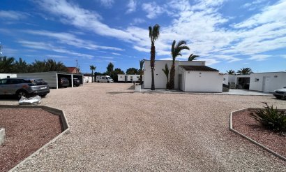 Resale - Finca / Country Property - Elche - La Marina