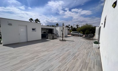 Resale - Finca / Country Property - Elche - La Marina