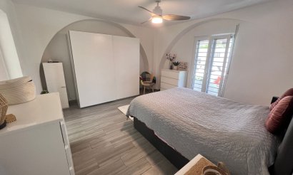 Resale - Finca / Country Property - Elche - La Marina