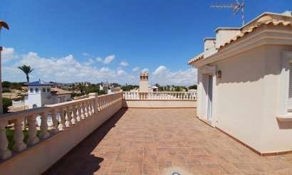 Resale - Villa - Cabo Roig