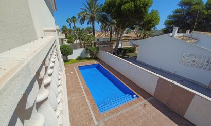 Resale - Villa - Cabo Roig