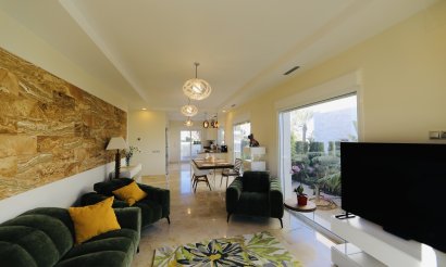 Resale - Villa - La Zenia - 