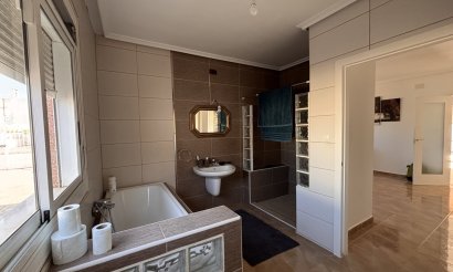 Använda fastigheter - Villa - Benijofar