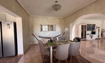 Använda fastigheter - Villa - Benijofar