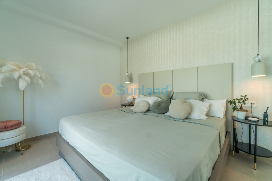 Resale - Villa - Torrevieja - 