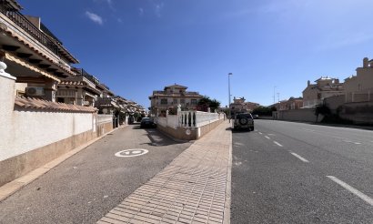 Resale - Townhouse - La Zenia
